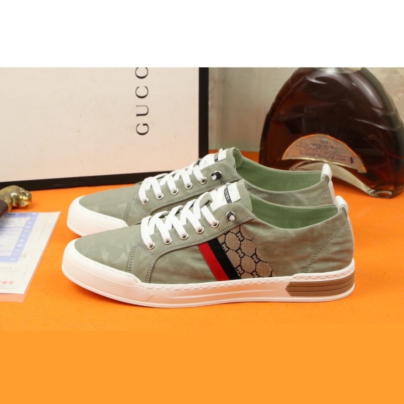 G*u*i casual shoes